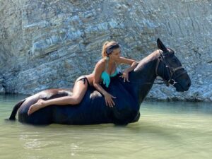 Прогулка на лошадях на заказ Прогулка на лошадях на заказ