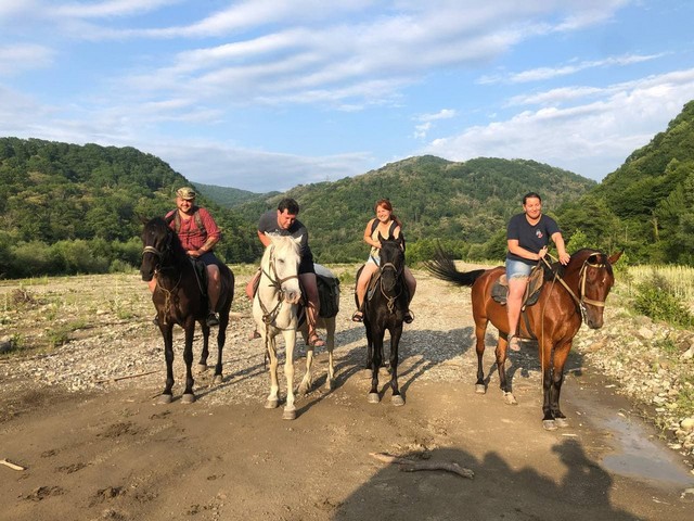 konnie-progulki21 Конные прогулки в Пятигорске районе в горах