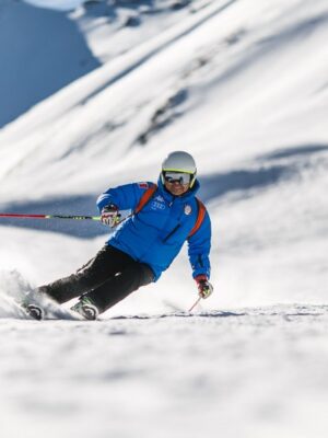 Обучение: горные лыжи и сноуборд