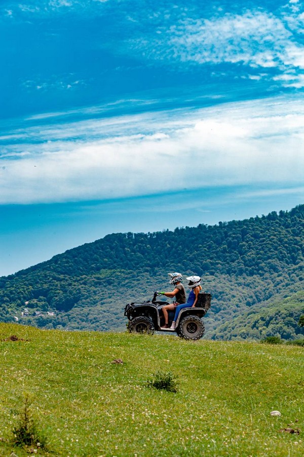 Тур на квадроциклах в Пятигорске по Сухому и Мокрому каньонам