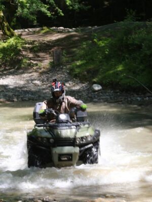 Тур на квадроциклах в Пятигорске по Сухому и Мокрому каньонам