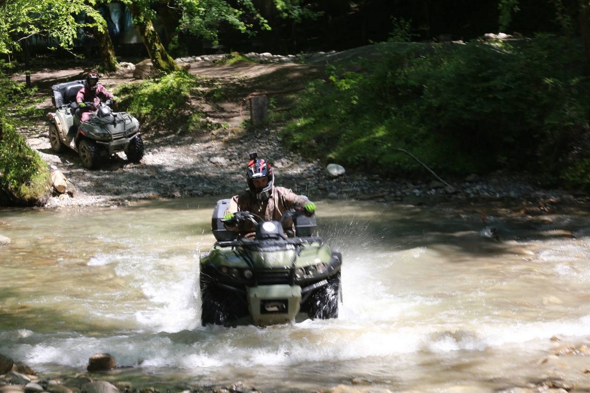 Тур на квадроциклах в Пятигорске по Сухому и Мокрому каньонам