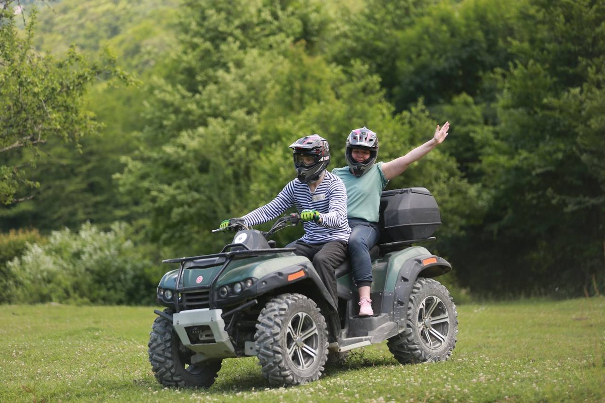 Тур на квадроциклах в Пятигорске по Сухому и Мокрому каньонам