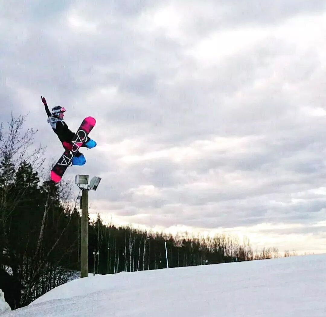 Обучение: горные лыжи и сноуборд