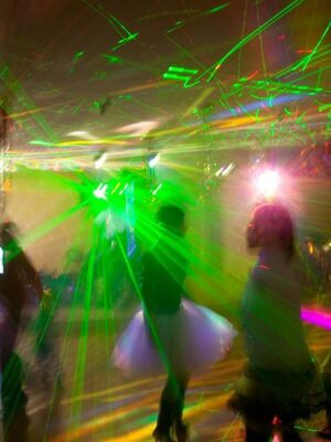 Детская дискотека с диджеем и профессиональным звуком в Пятигорске Детская дискотека с диджеем и профессиональным звуком в Пятигорске