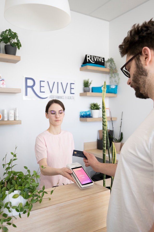 Купить 10 лидов (потенциальных клиентов)