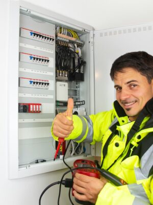 Экстренный вызов электрика на дом