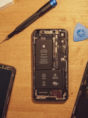 Ремонт телефона nicolas-messifet-_fTihc8wRTw Ремонт телефона