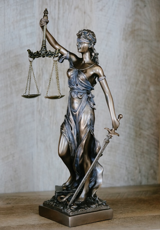 Право, услуги юриста, судебные споры tingey-injury-law-firm-NcNqTsq-UVY-unsplash Право, услуги юриста, судебные споры